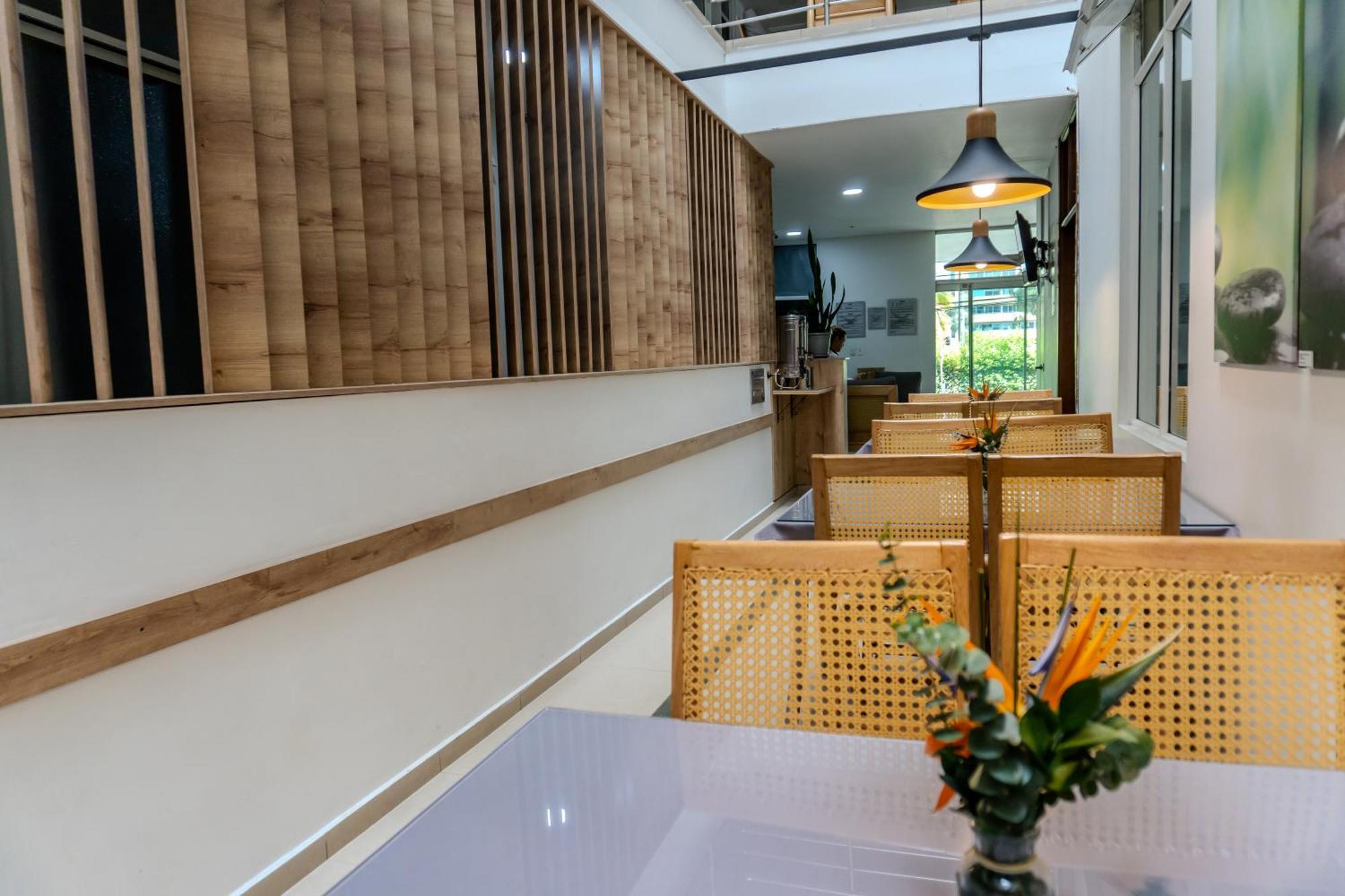 Hotel Alcaravan Itagui